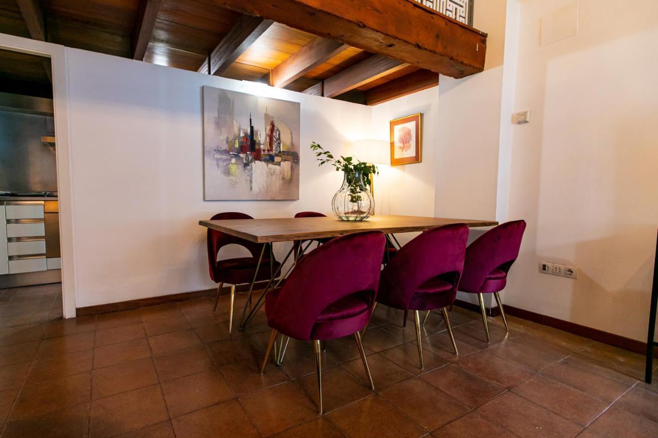 Apartamento 3 Dormitorios En Calle San Vicente. Севилья Экстерьер фото