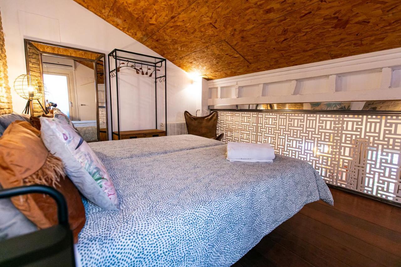 Apartamento 3 Dormitorios En Calle San Vicente. Севилья Экстерьер фото