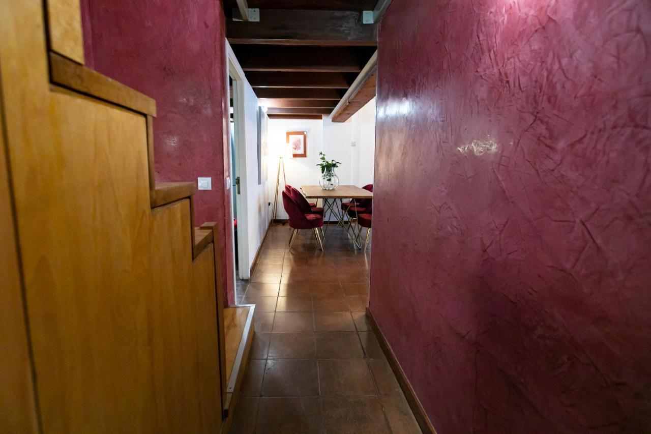 Apartamento 3 Dormitorios En Calle San Vicente. Севилья Экстерьер фото